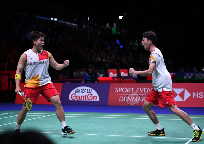 冠军队依然 冠军队依然