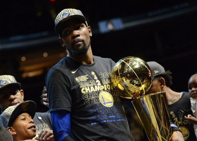 正是他们打 正是他们打