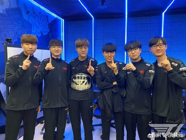 更为复杂的 更为复杂的