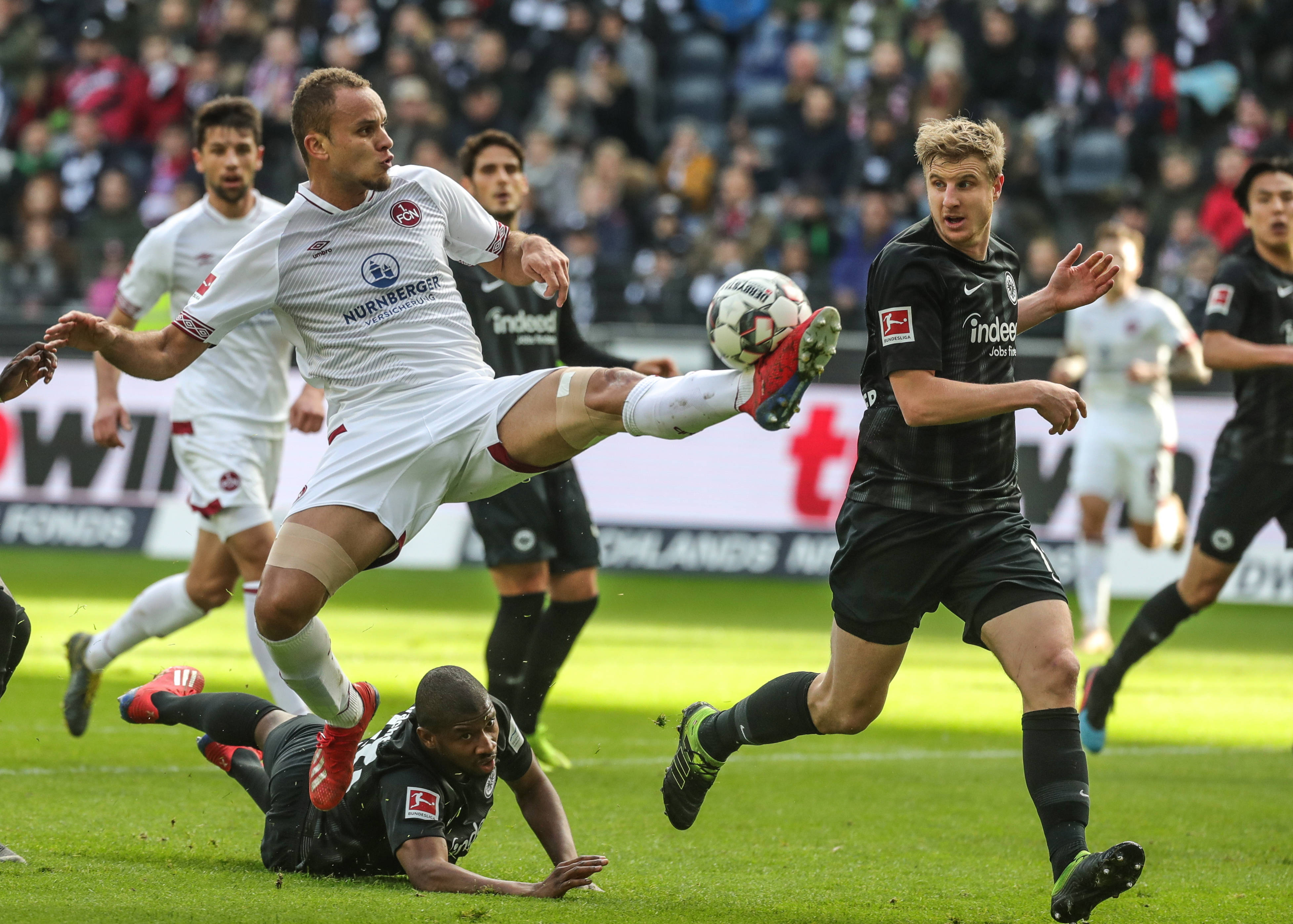 他始终保持 他始终保持